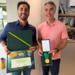 André Castro recebe medalha ‘Prefeitos pela Alfabetização das Crianças’ em razão do trabalho desenvolvido em Santana do Mundaú