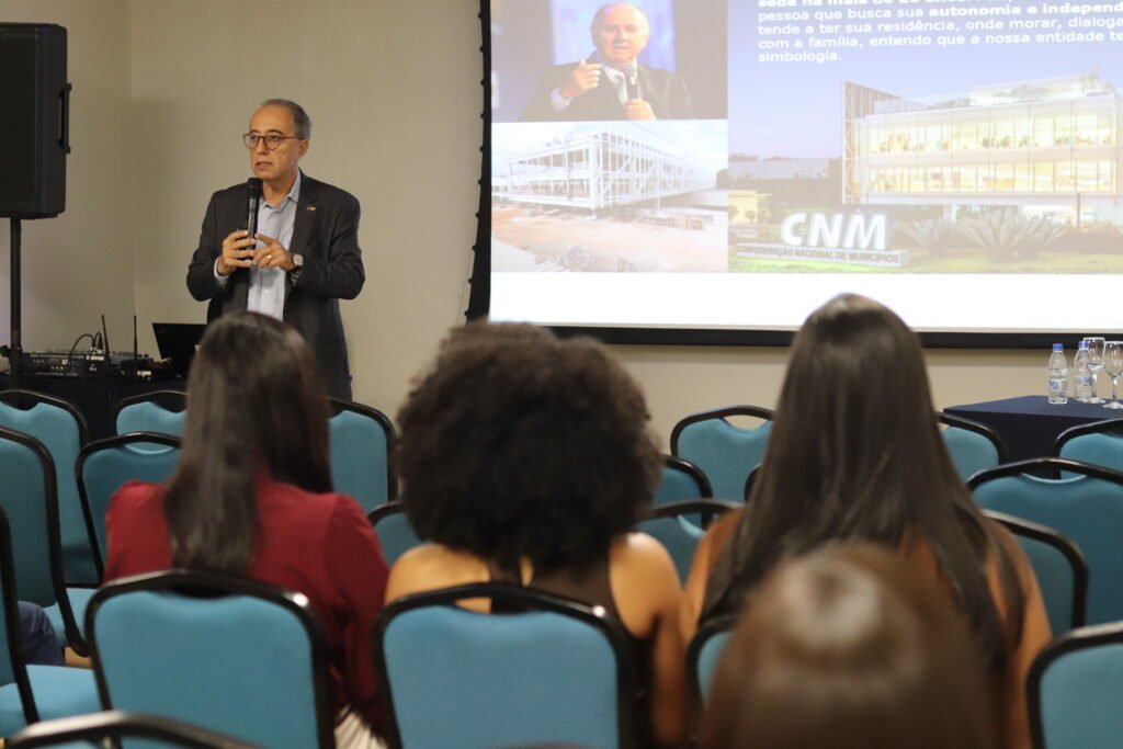 CNM realiza capacitação presencial em Maceió com apoio da AMA e reúne gestores municipais em cursos técnicos