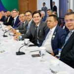 Presidente Marcelo Beltrão participa de encontro com Lula no Palácio do Planalto