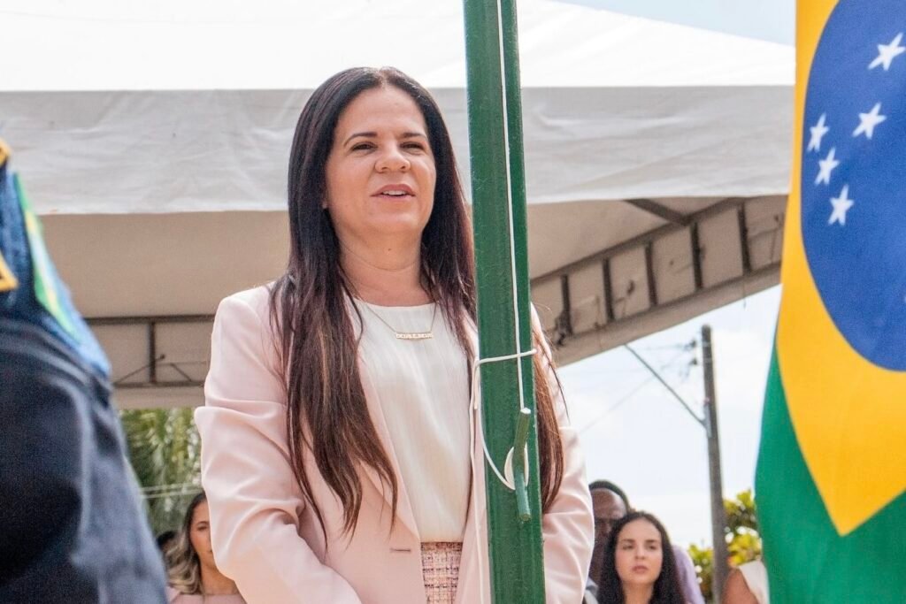 AMA lança nota de solidariedade à prefeita de Barra de Santo Antônio