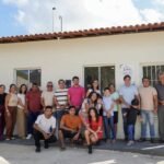 Prefeito Jorge Galvão entrega nova casa popular no Sítio Boa Vista, em Jundiá
