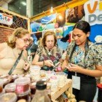 Visitante na feira - Foto: Wendel Matos